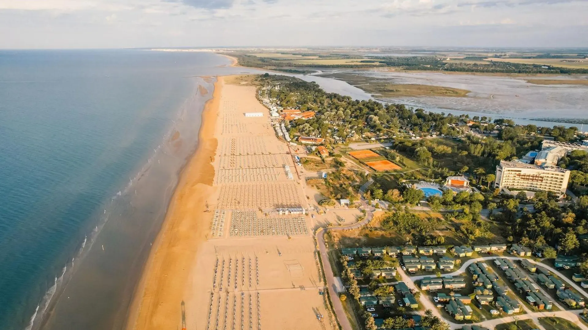 Cozy Bibione Apartment With Comfortable Terrace 0*,